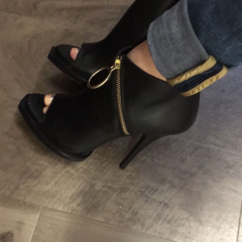 Givenchy heels with the box